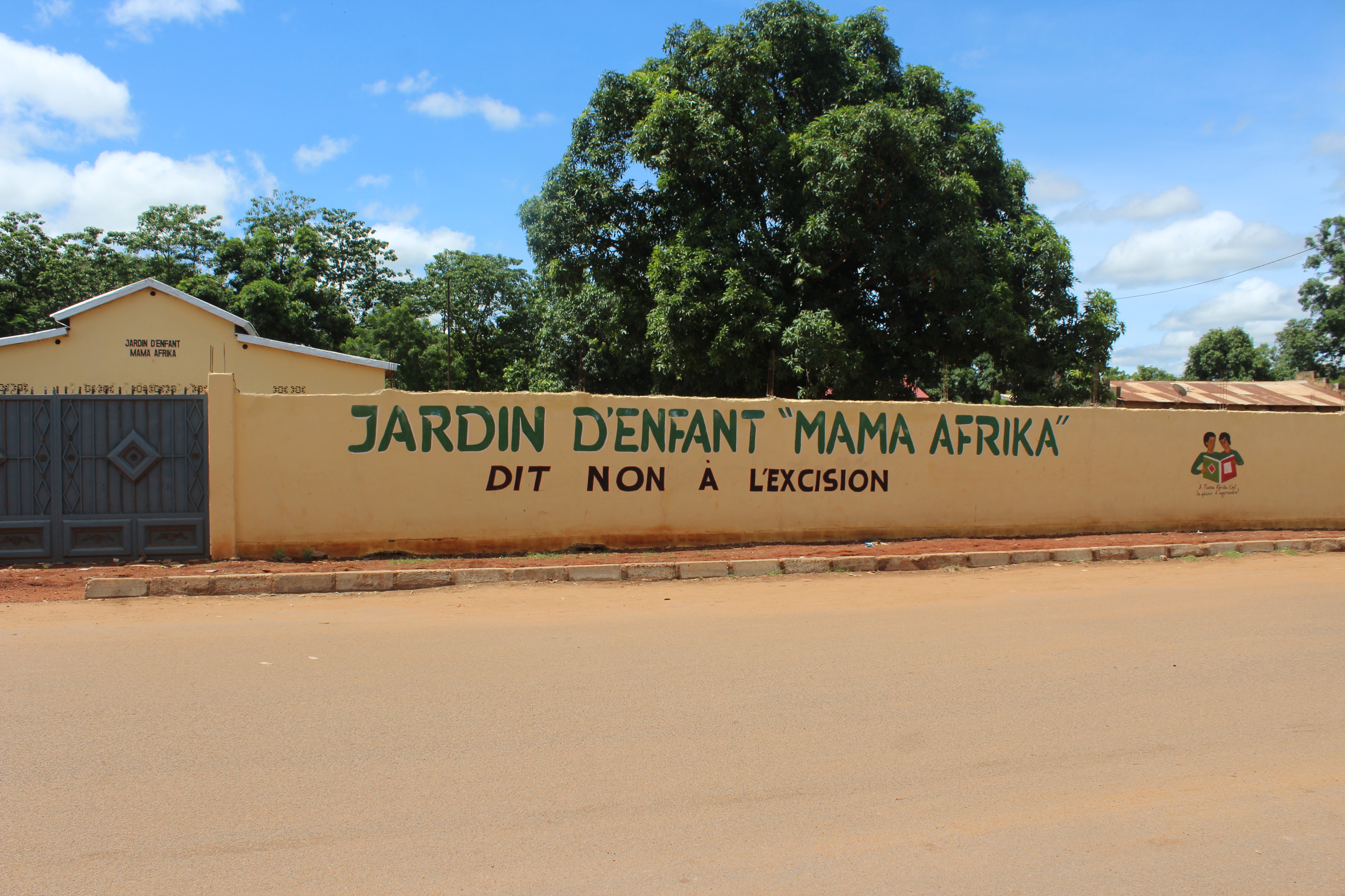 Kindergarten in KankanGuinea Aussenfassade